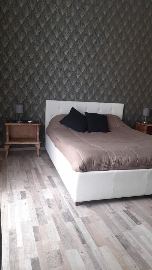 Ianuzza House Apartment Catania Bagian luar foto