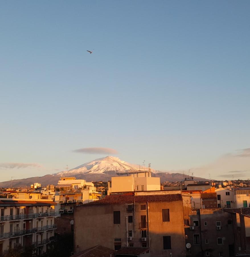 Ianuzza House Apartment Catania Bagian luar foto