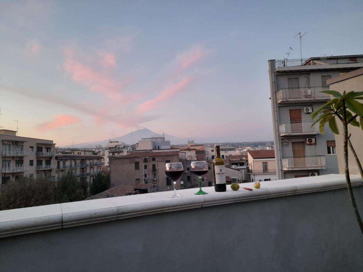 Ianuzza House Apartment Catania Bagian luar foto