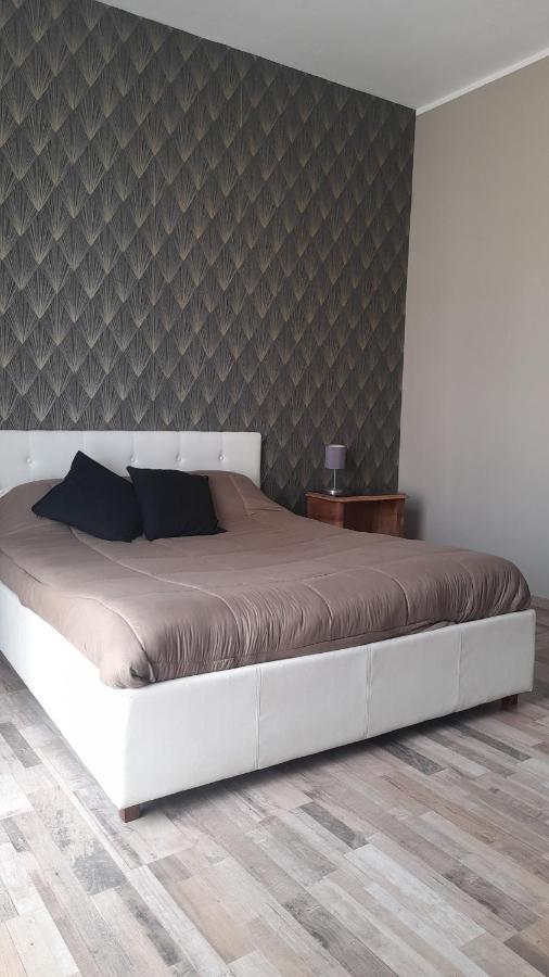 Ianuzza House Apartment Catania Bagian luar foto